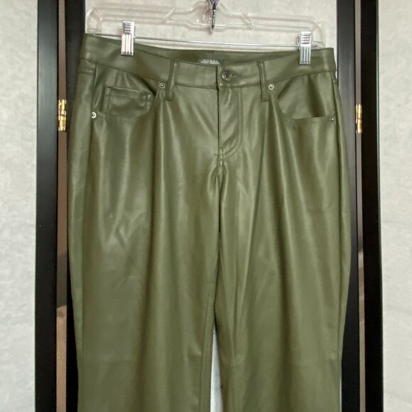 Wild Fable Low Rise Faux Leather Vegan Pleather Flare Jeans Pants Olive NWT 4 - Picture 4 of 13